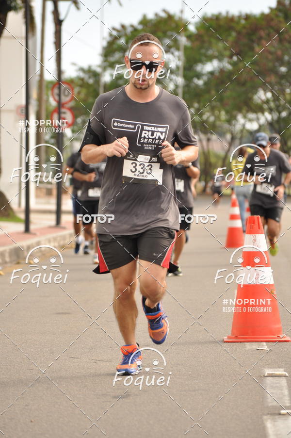 Buy your photos of the eventSantander Track&Field  Run Series - Shopping Vitria on Fotop