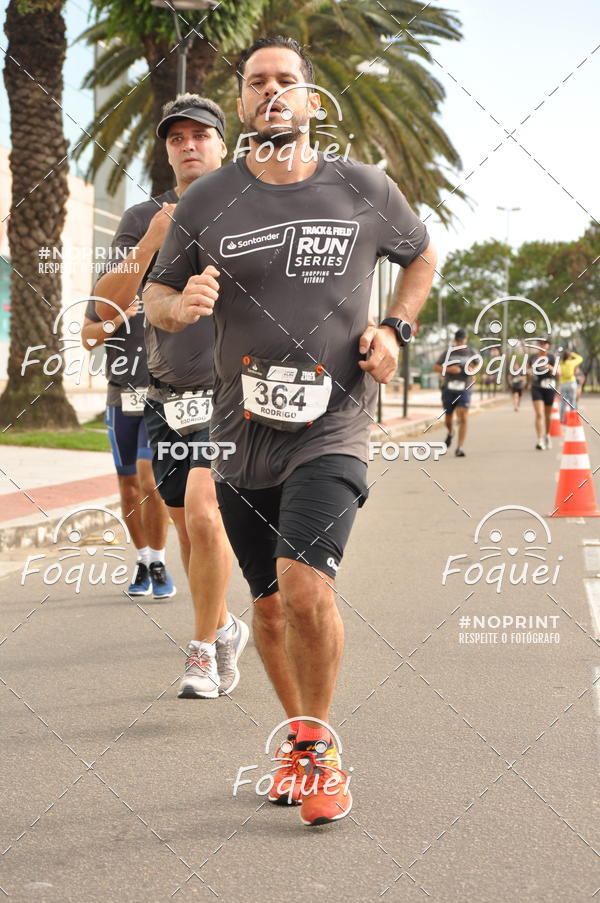 Buy your photos of the eventSantander Track&Field  Run Series - Shopping Vitria on Fotop