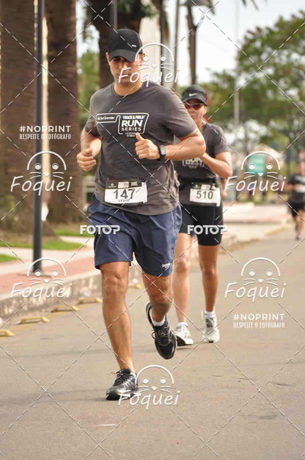 Buy your photos of the eventSantander Track&Field  Run Series - Shopping Vitria on Fotop
