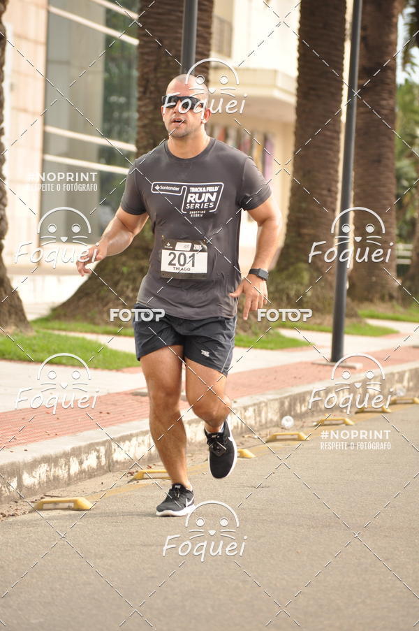 Buy your photos of the eventSantander Track&Field  Run Series - Shopping Vitria on Fotop