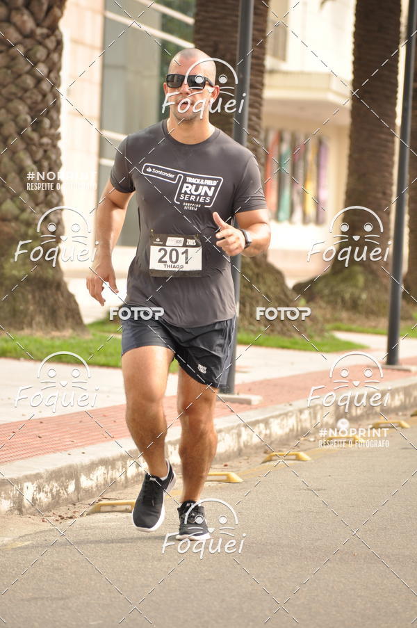 Buy your photos of the eventSantander Track&Field  Run Series - Shopping Vitria on Fotop