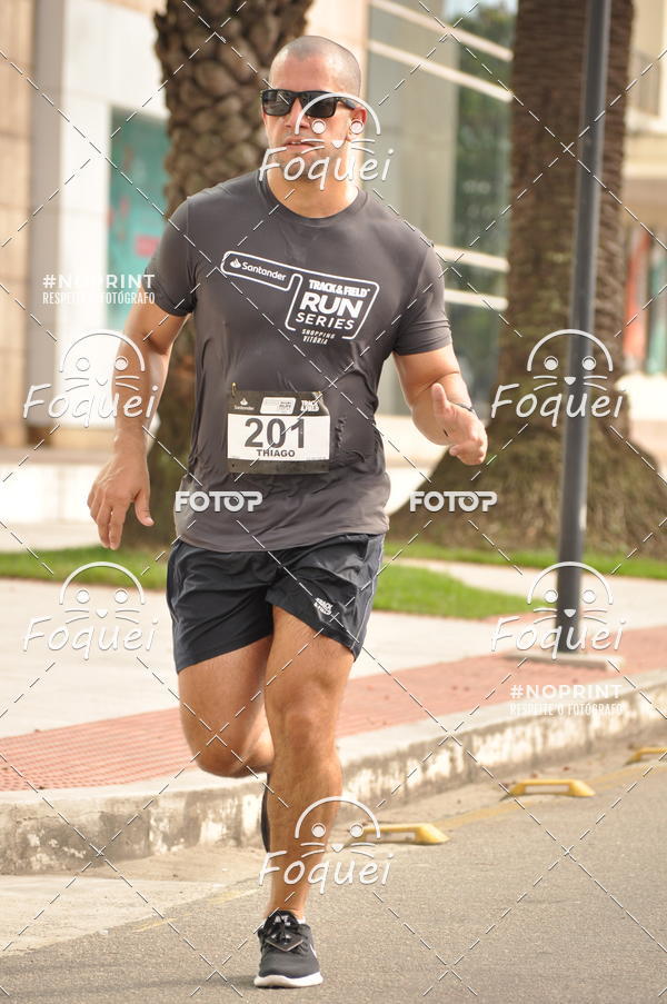 Buy your photos of the eventSantander Track&Field  Run Series - Shopping Vitria on Fotop