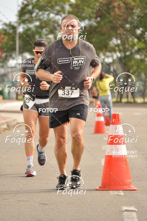 Buy your photos of the eventSantander Track&Field  Run Series - Shopping Vitria on Fotop