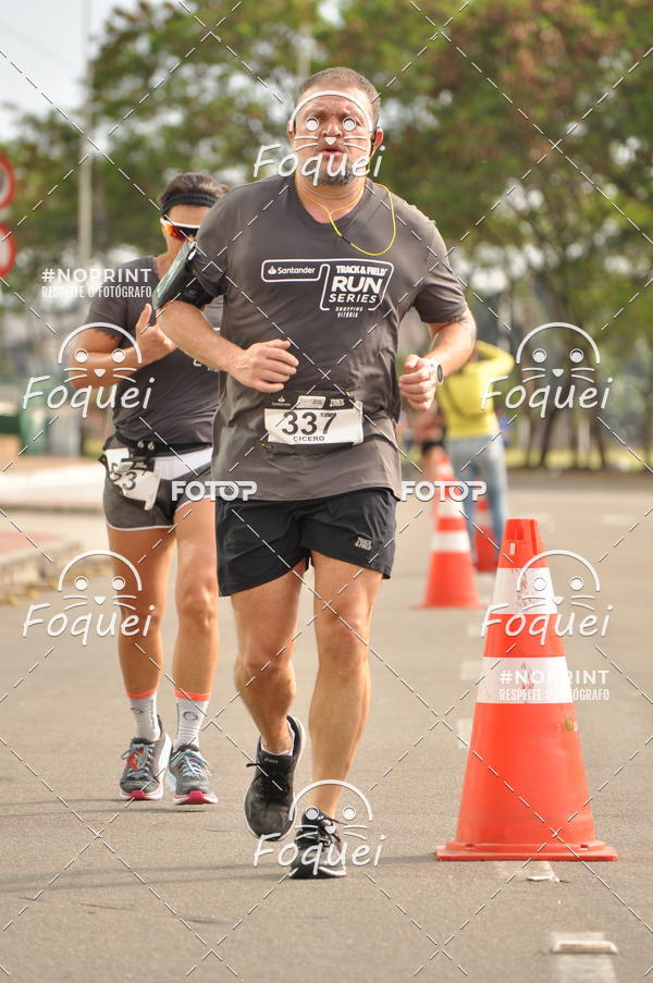 Buy your photos of the eventSantander Track&Field  Run Series - Shopping Vitria on Fotop