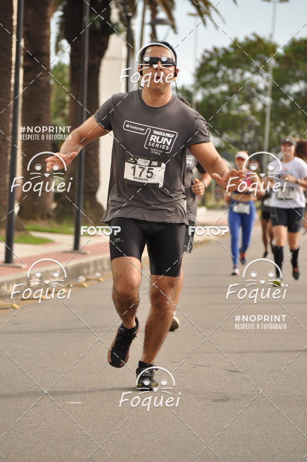 Buy your photos of the eventSantander Track&Field  Run Series - Shopping Vitria on Fotop