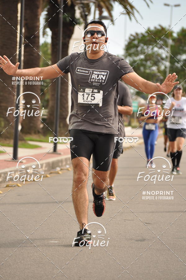 Buy your photos of the eventSantander Track&Field  Run Series - Shopping Vitria on Fotop