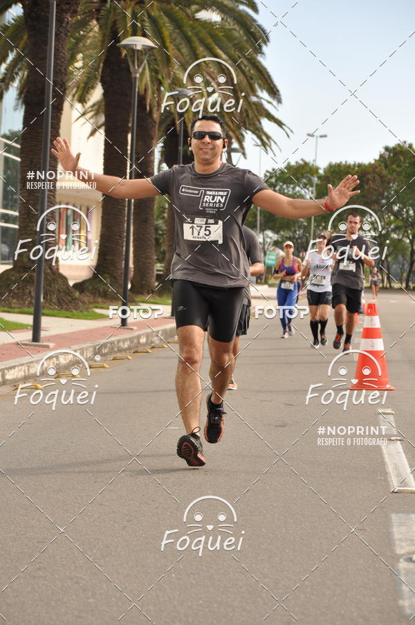 Buy your photos of the eventSantander Track&Field  Run Series - Shopping Vitria on Fotop