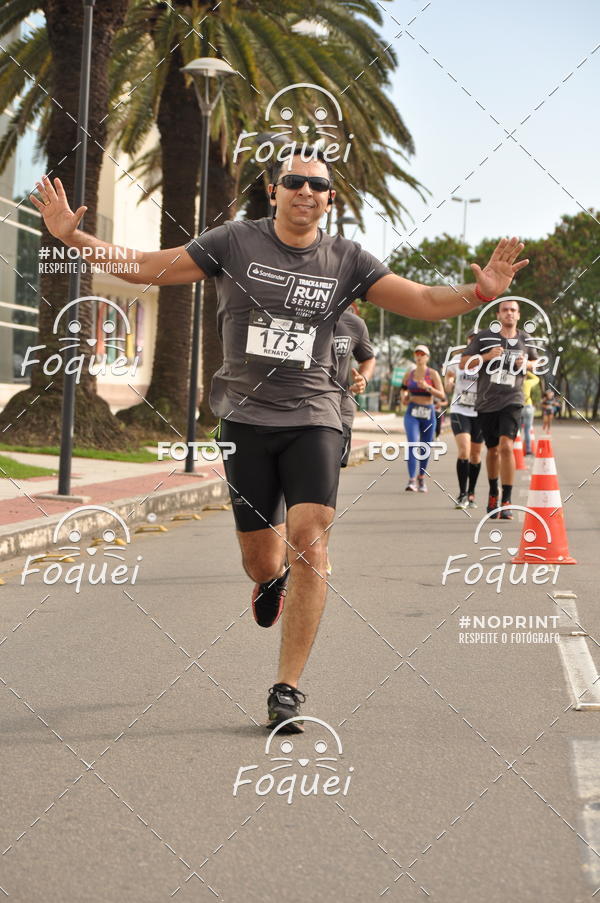 Buy your photos of the eventSantander Track&Field  Run Series - Shopping Vitria on Fotop