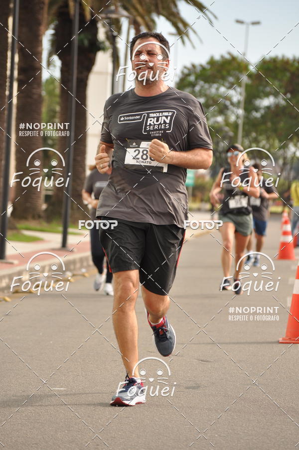 Buy your photos of the eventSantander Track&Field  Run Series - Shopping Vitria on Fotop