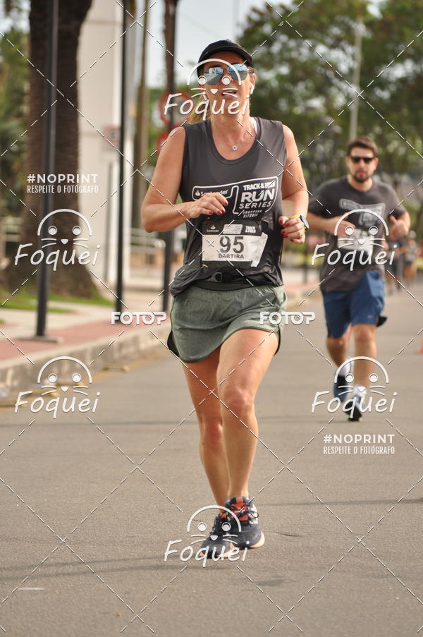 Buy your photos of the eventSantander Track&Field  Run Series - Shopping Vitria on Fotop