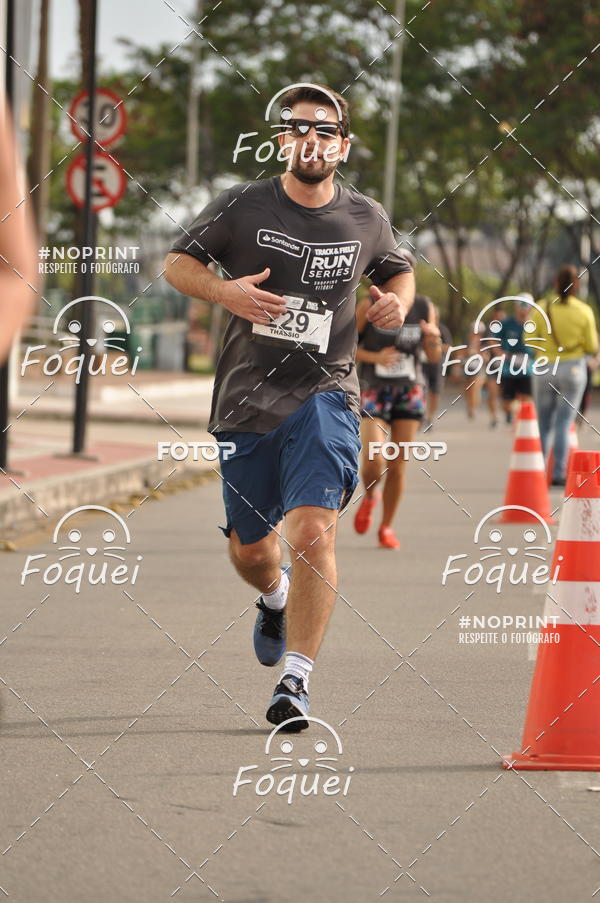Buy your photos of the eventSantander Track&Field  Run Series - Shopping Vitria on Fotop