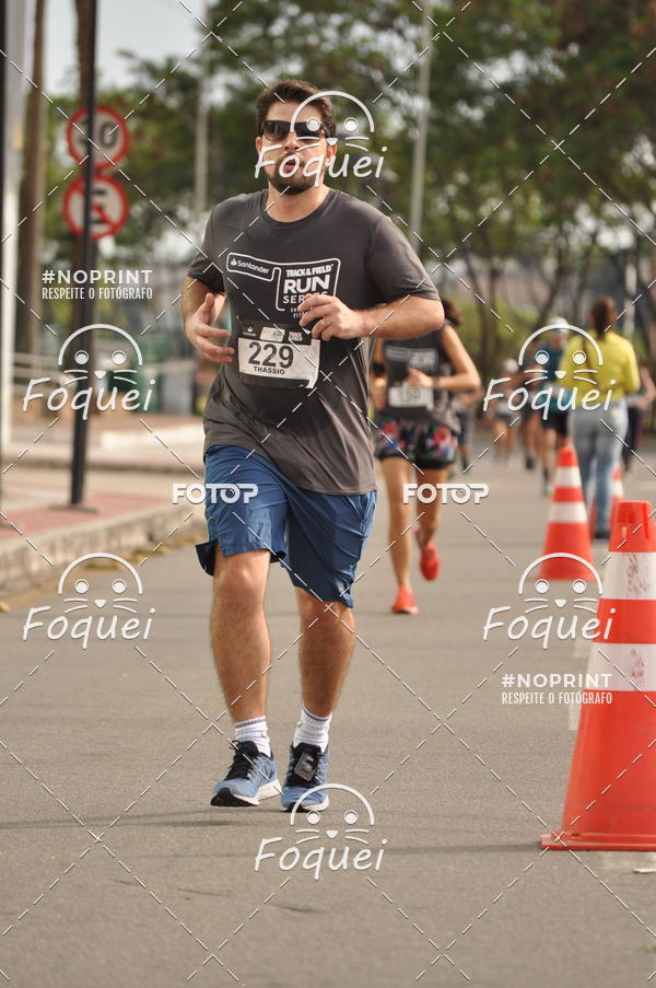 Buy your photos of the eventSantander Track&Field  Run Series - Shopping Vitria on Fotop
