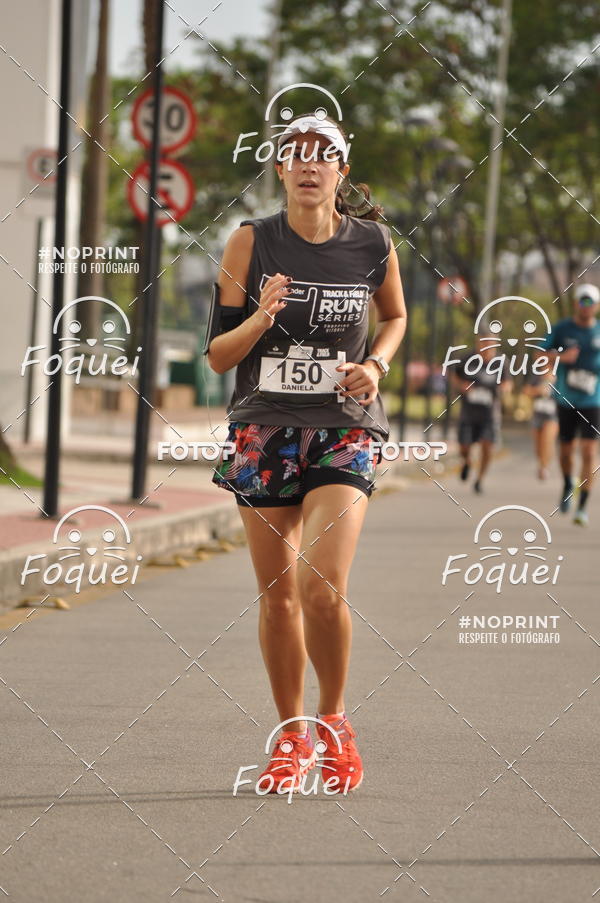 Buy your photos of the eventSantander Track&Field  Run Series - Shopping Vitria on Fotop