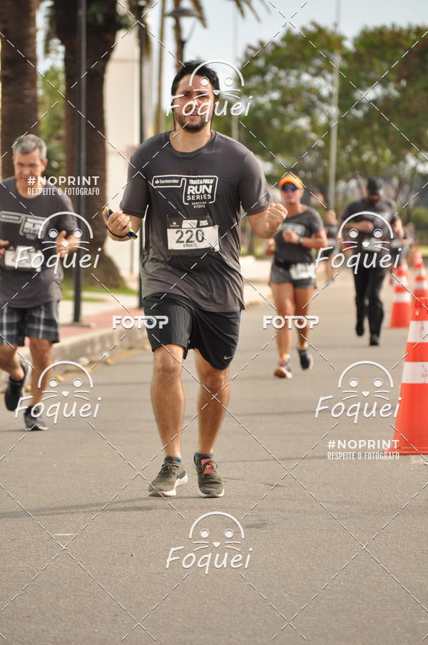 Buy your photos of the eventSantander Track&Field  Run Series - Shopping Vitria on Fotop
