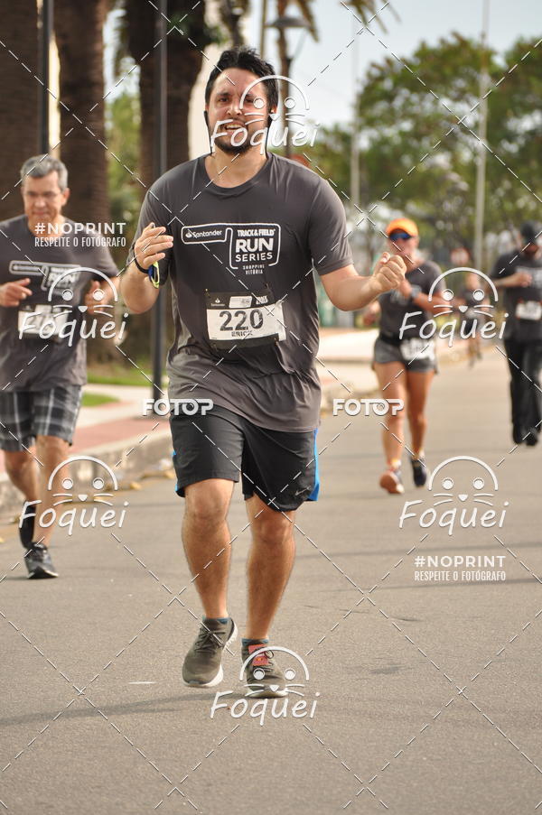 Buy your photos of the eventSantander Track&Field  Run Series - Shopping Vitria on Fotop