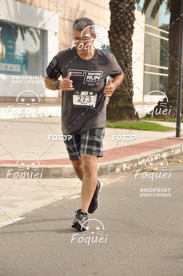 Buy your photos of the eventSantander Track&Field  Run Series - Shopping Vitria on Fotop