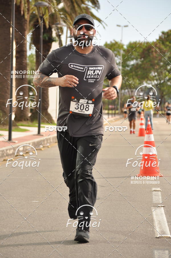 Buy your photos of the eventSantander Track&Field  Run Series - Shopping Vitria on Fotop