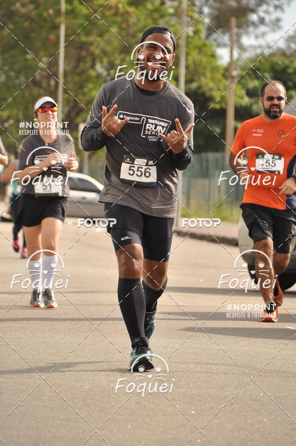 Buy your photos of the eventSantander Track&Field  Run Series - Shopping Vitria on Fotop