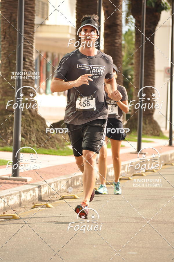 Buy your photos of the eventSantander Track&Field  Run Series - Shopping Vitria on Fotop