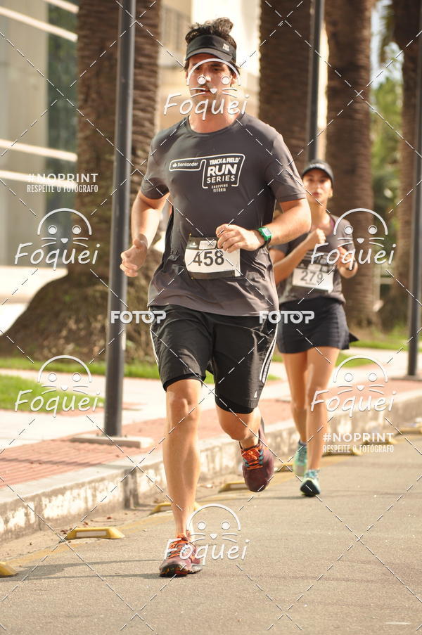 Buy your photos of the eventSantander Track&Field  Run Series - Shopping Vitria on Fotop