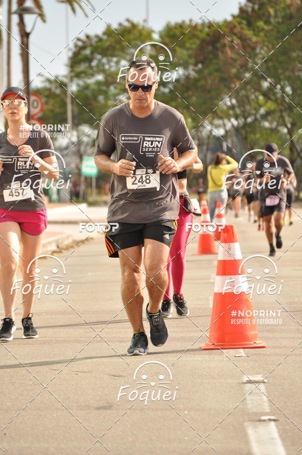 Buy your photos of the eventSantander Track&Field  Run Series - Shopping Vitria on Fotop