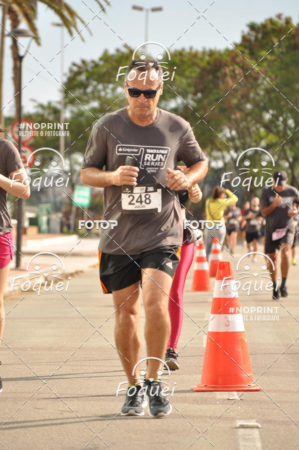 Buy your photos of the eventSantander Track&Field  Run Series - Shopping Vitria on Fotop