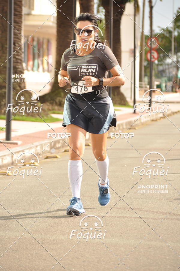 Buy your photos of the eventSantander Track&Field  Run Series - Shopping Vitria on Fotop