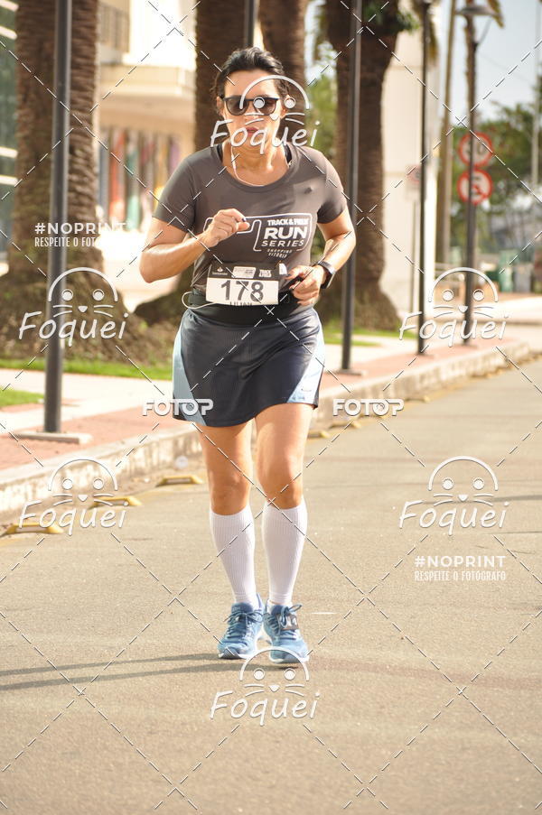 Buy your photos of the eventSantander Track&Field  Run Series - Shopping Vitria on Fotop