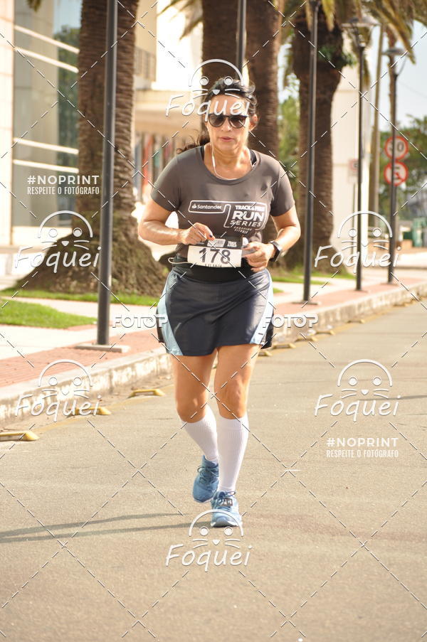Buy your photos of the eventSantander Track&Field  Run Series - Shopping Vitria on Fotop