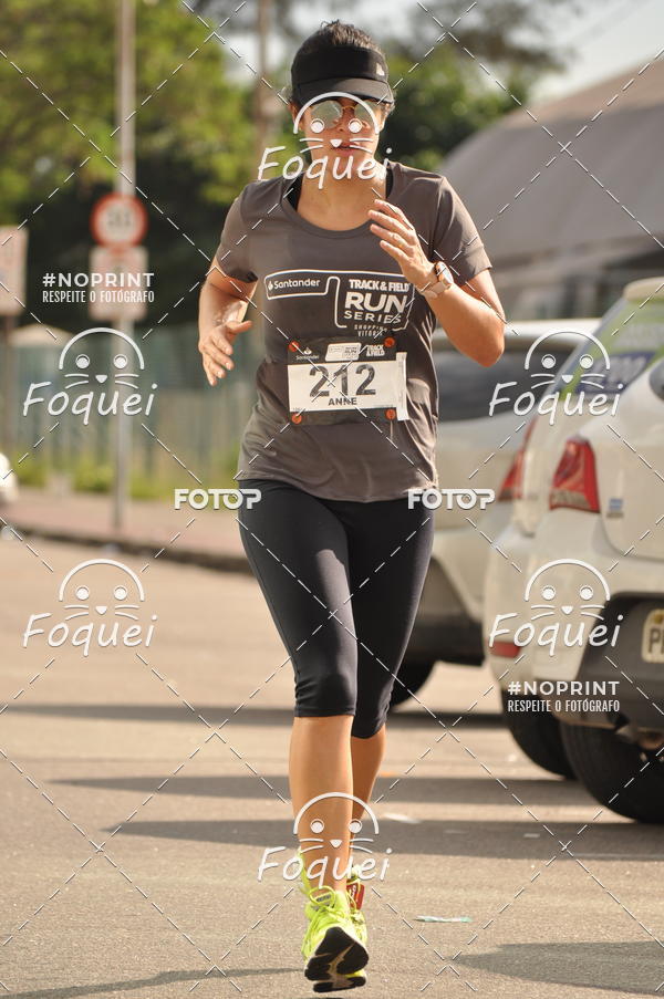 Buy your photos of the eventSantander Track&Field  Run Series - Shopping Vitria on Fotop