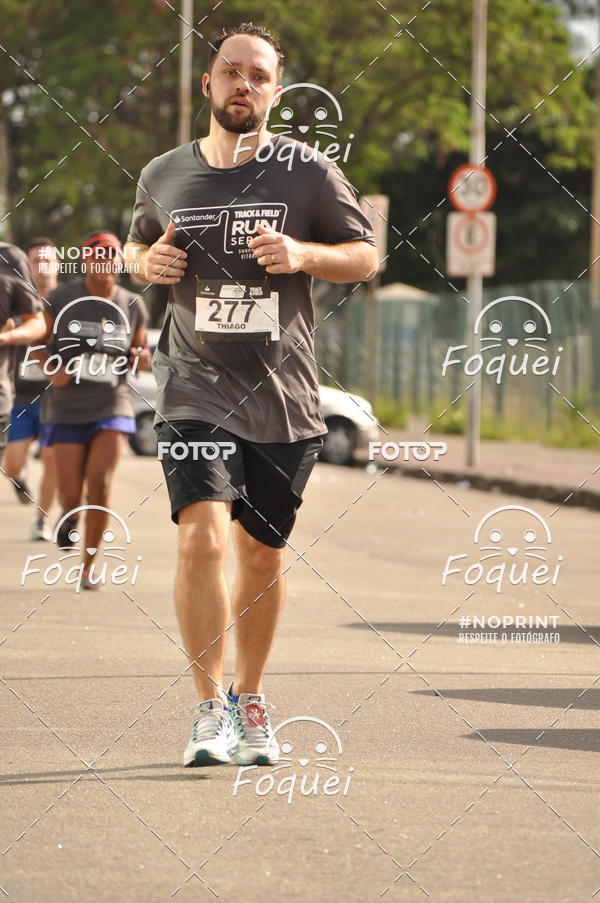 Buy your photos of the eventSantander Track&Field  Run Series - Shopping Vitria on Fotop
