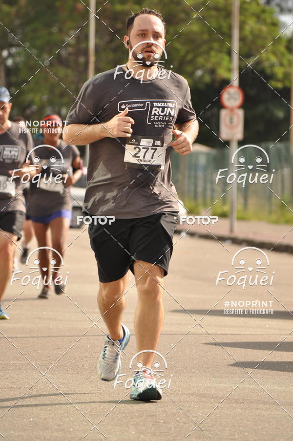 Buy your photos of the eventSantander Track&Field  Run Series - Shopping Vitria on Fotop