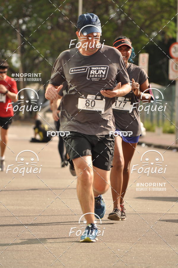 Buy your photos of the eventSantander Track&Field  Run Series - Shopping Vitria on Fotop