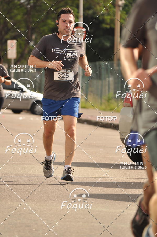 Buy your photos of the eventSantander Track&Field  Run Series - Shopping Vitria on Fotop