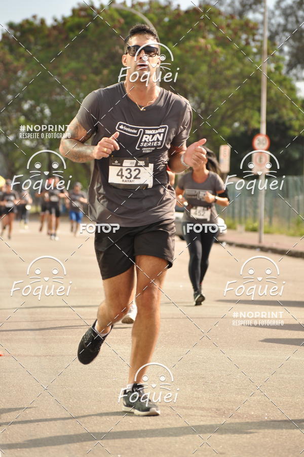 Buy your photos of the eventSantander Track&Field  Run Series - Shopping Vitria on Fotop
