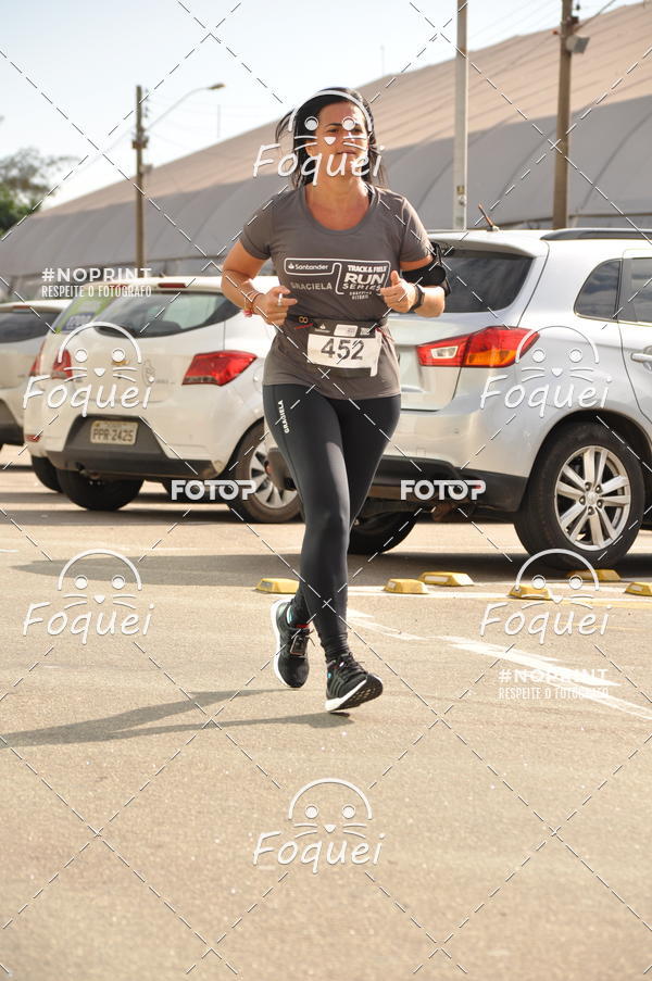 Buy your photos of the eventSantander Track&Field  Run Series - Shopping Vitria on Fotop