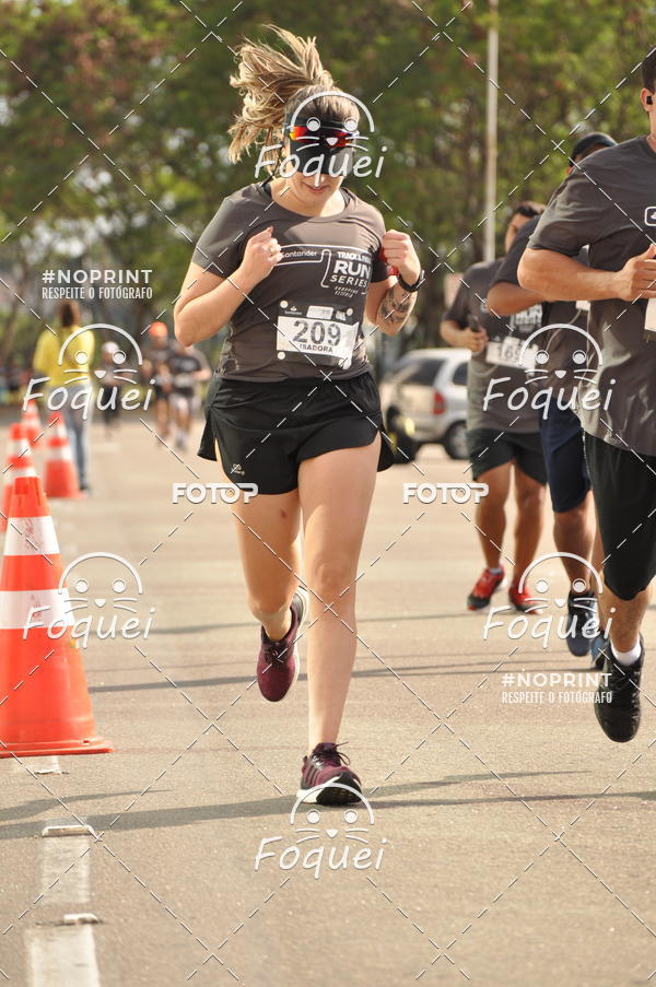 Buy your photos of the eventSantander Track&Field  Run Series - Shopping Vitria on Fotop