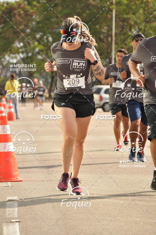 Buy your photos of the eventSantander Track&Field  Run Series - Shopping Vitria on Fotop