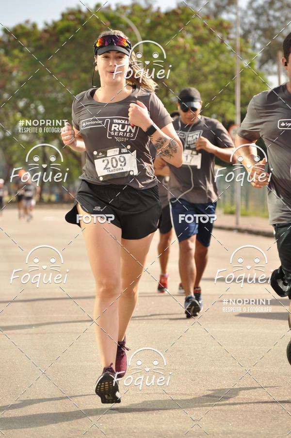 Buy your photos of the eventSantander Track&Field  Run Series - Shopping Vitria on Fotop