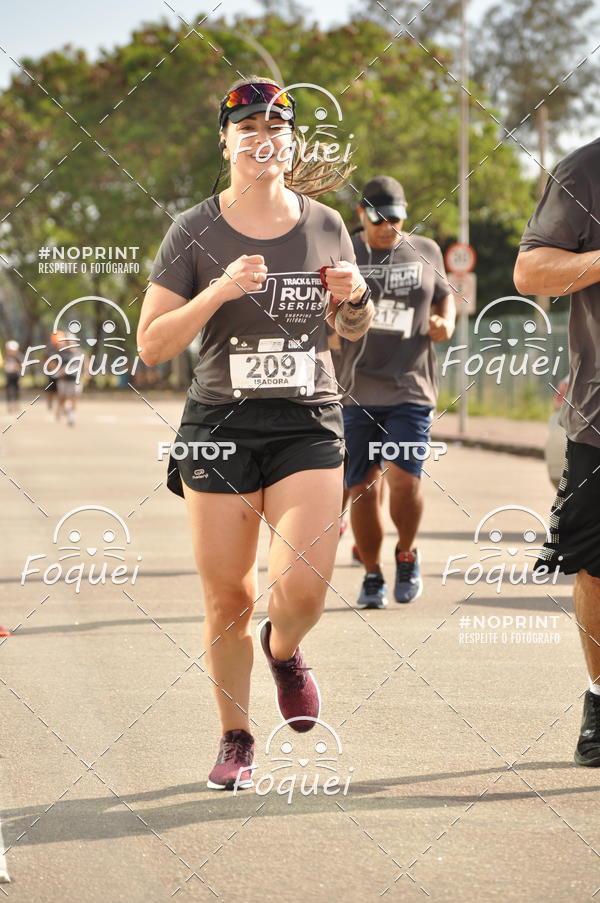 Buy your photos of the eventSantander Track&Field  Run Series - Shopping Vitria on Fotop