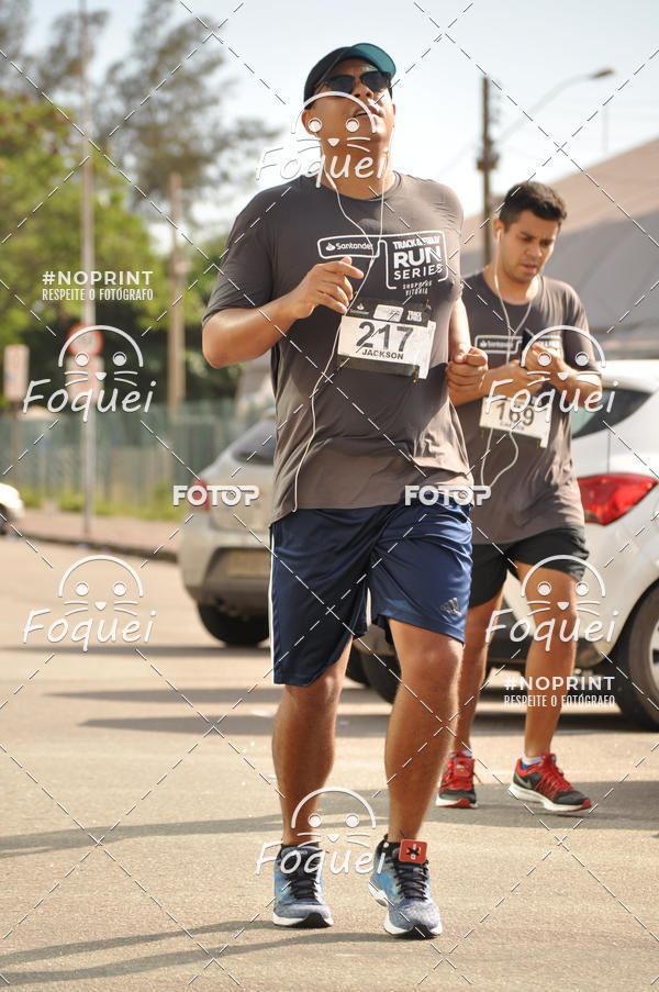 Buy your photos of the eventSantander Track&Field  Run Series - Shopping Vitria on Fotop