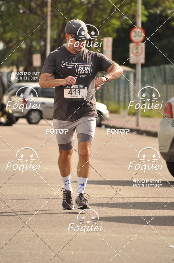 Buy your photos of the eventSantander Track&Field  Run Series - Shopping Vitria on Fotop