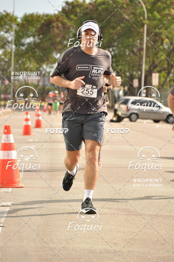 Buy your photos of the eventSantander Track&Field  Run Series - Shopping Vitria on Fotop