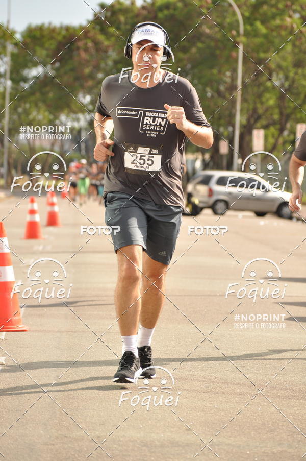 Buy your photos of the eventSantander Track&Field  Run Series - Shopping Vitria on Fotop