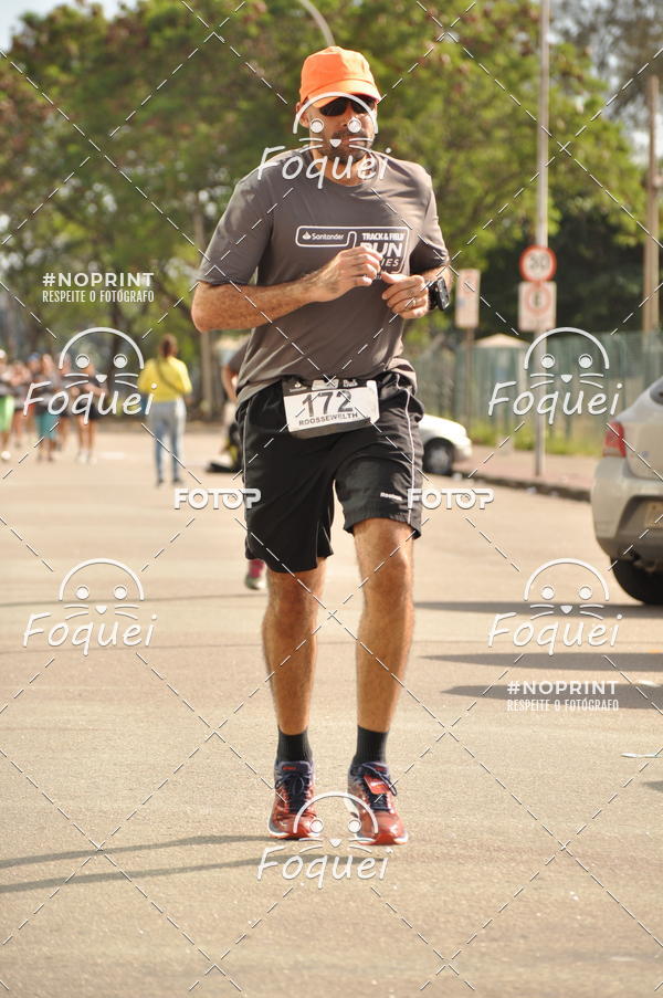 Buy your photos of the eventSantander Track&Field  Run Series - Shopping Vitria on Fotop