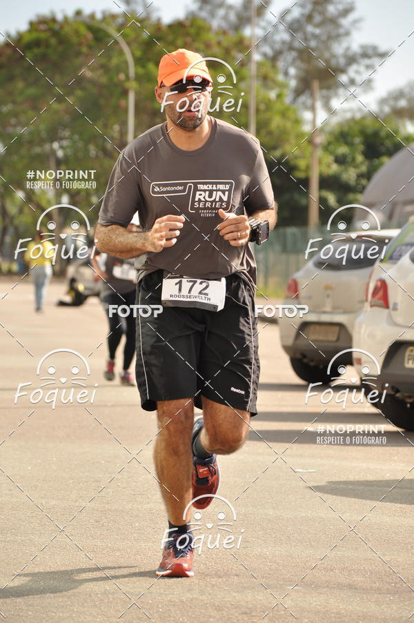 Buy your photos of the eventSantander Track&Field  Run Series - Shopping Vitria on Fotop