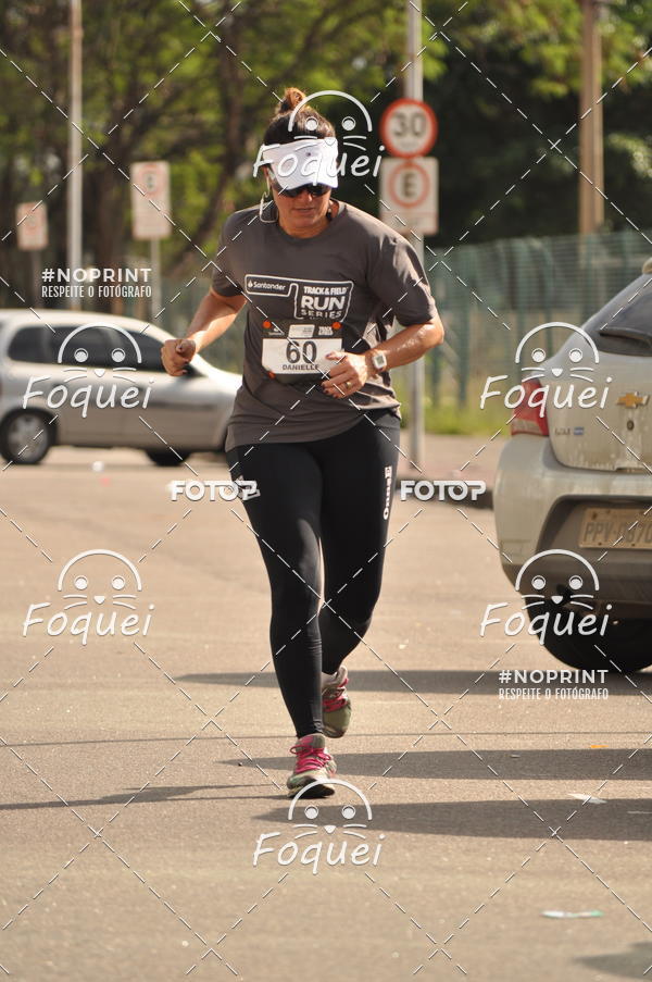Buy your photos of the eventSantander Track&Field  Run Series - Shopping Vitria on Fotop