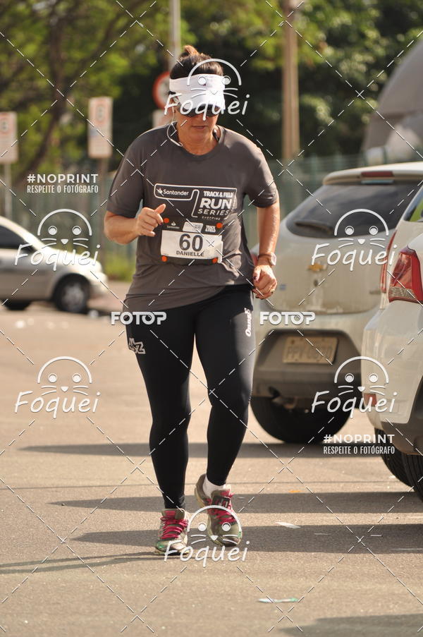 Buy your photos of the eventSantander Track&Field  Run Series - Shopping Vitria on Fotop