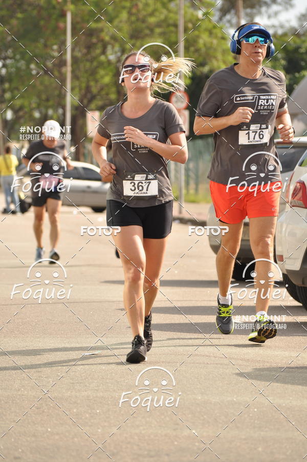 Buy your photos of the eventSantander Track&Field  Run Series - Shopping Vitria on Fotop