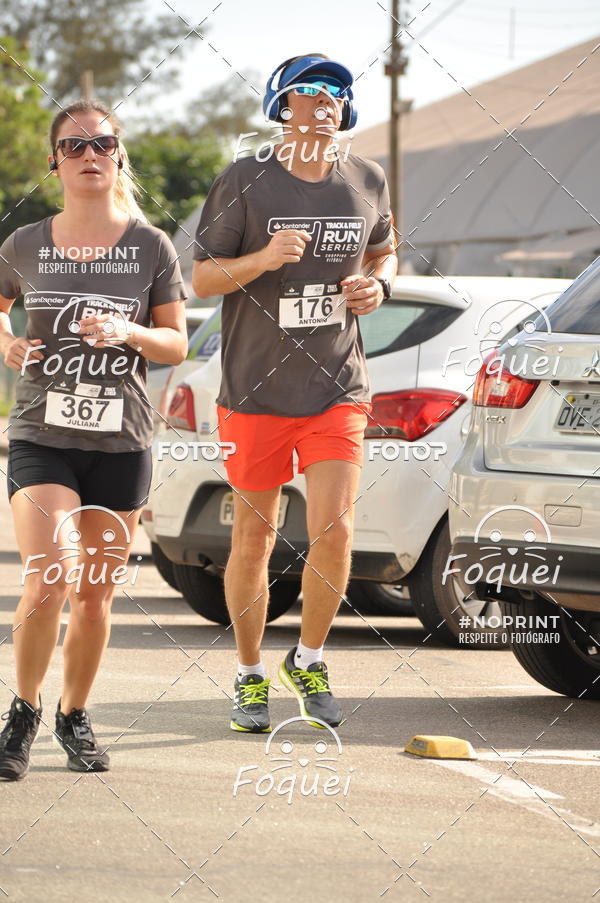 Buy your photos of the eventSantander Track&Field  Run Series - Shopping Vitria on Fotop